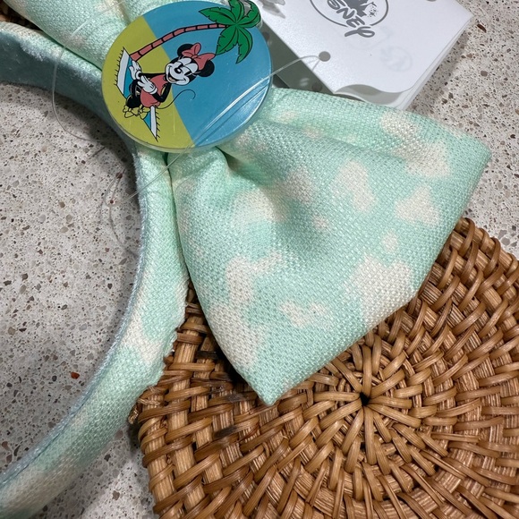 Minnie Mouse Ears - Picture 5 of 6